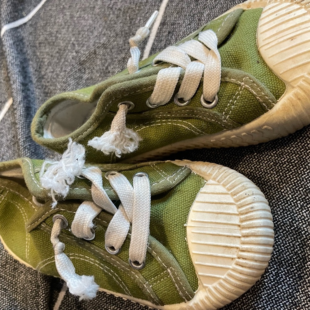 Toddler shoes size 7